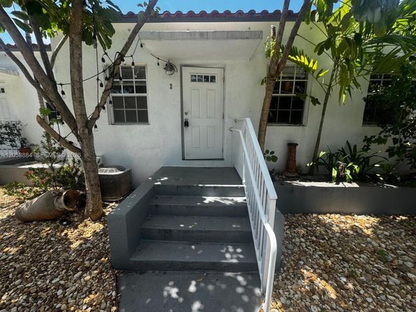 8335 Crespi Blvd 2, Miami Beach FL 33141