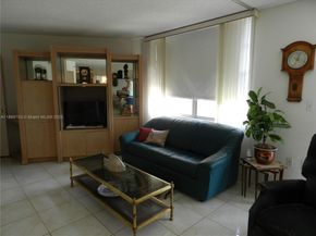 1200 Saint Charles Pl 509, Pembroke Pines FL 33026