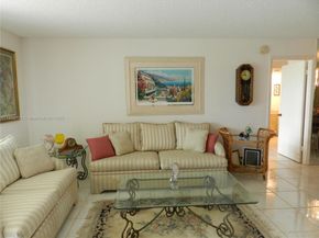 1200 Saint Charles Pl 509, Pembroke Pines FL 33026