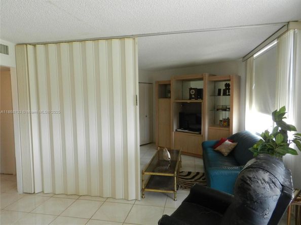 1200 Saint Charles Pl 509, Pembroke Pines FL 33026