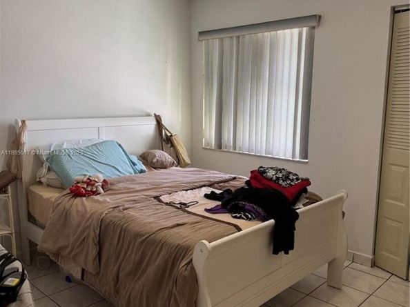 19375 SW 123rd Ave, Miami FL 33177