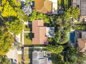 3965 SW 60th Ct, Miami FL 33155