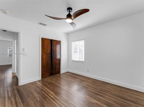 3965 SW 60th Ct, Miami FL 33155