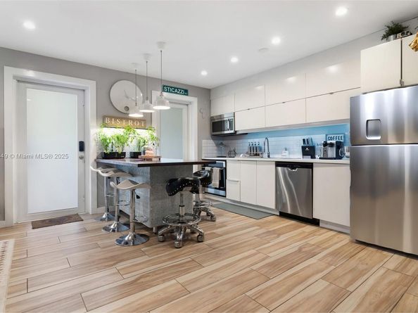 1115 Meridian Ave Townhouse, Miami Beach FL 33139