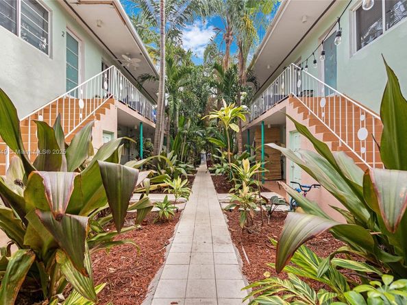 1115 Meridian Ave Townhouse, Miami Beach FL 33139