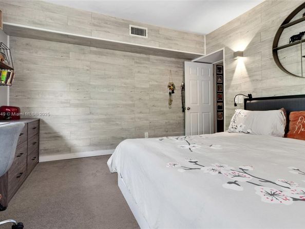 1115 Meridian Ave Townhouse, Miami Beach FL 33139