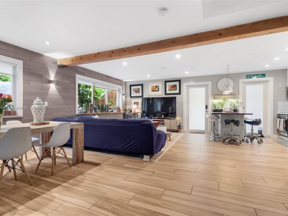 1115 Meridian Ave Townhouse, Miami Beach FL 33139