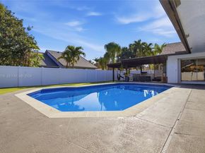 1010 SW 149th Ln, Sunrise FL 33326