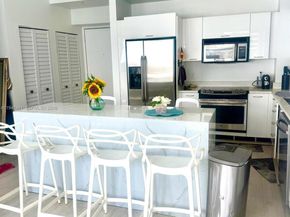 133 NE 2nd Ave 208, Miami FL 33132