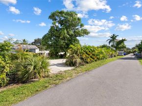 2226 Cleveland St, Hollywood FL 33020