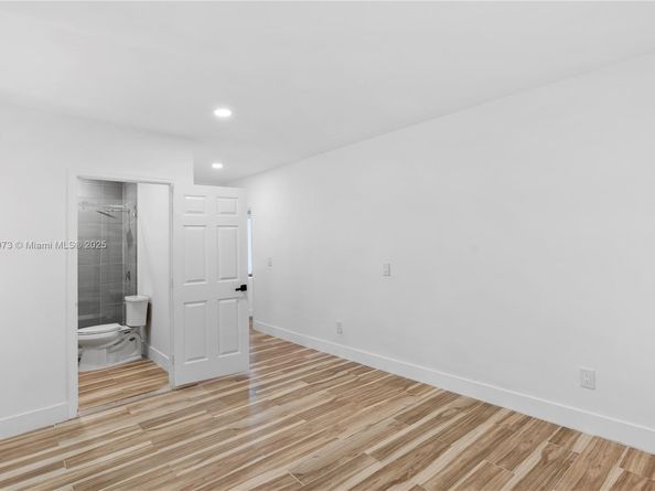 1001 NE 82nd St, Miami FL 33138