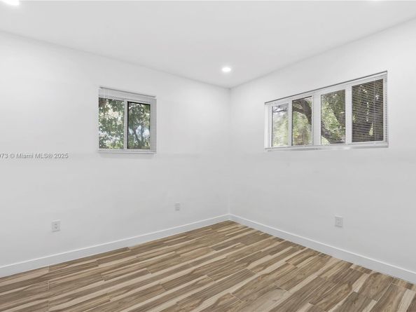 1001 NE 82nd St, Miami FL 33138