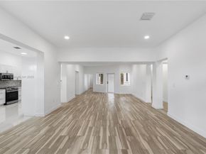1001 NE 82nd St, Miami FL 33138