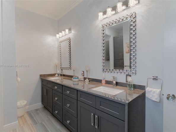 2675 Clipper Cir, West Palm Beach FL 33411