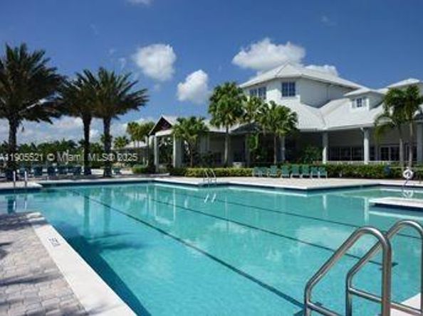 2675 Clipper Cir, West Palm Beach FL 33411