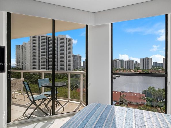 3640 Yacht Club Dr 1107, Aventura FL 33180