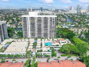 3640 Yacht Club Dr 1107, Aventura FL 33180