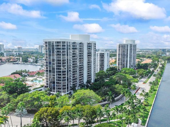 3640 Yacht Club Dr 1107, Aventura FL 33180