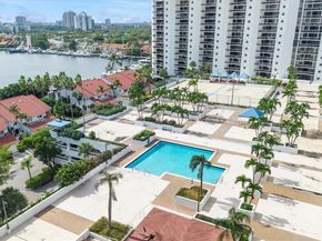 3640 Yacht Club Dr 1107, Aventura FL 33180