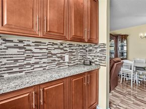 160 Markham H 160, Deerfield Beach FL 33442