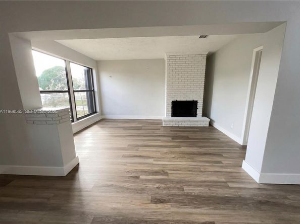 941 Jann Ave, Opa-Locka FL 33054