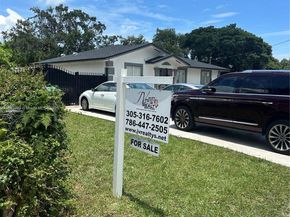 2475 NW 55th St, Miami FL 33142