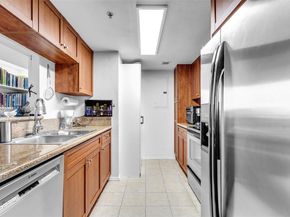 36 NW 6th Ave TS8, Miami FL 33128