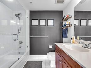 36 NW 6th Ave TS8, Miami FL 33128