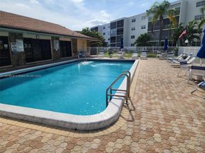 425 SE 11th Ter 403, Dania Beach FL 33004
