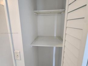 425 SE 11th Ter 403, Dania Beach FL 33004