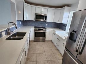 425 SE 11th Ter 403, Dania Beach FL 33004
