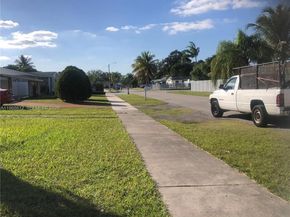 11952 SW 176th Ter, Miami FL 33177