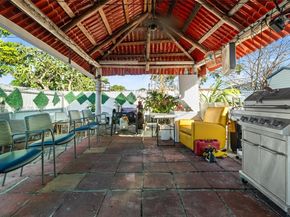 325 SE 9th Ave, Hialeah FL 33010