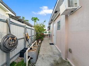 325 SE 9th Ave, Hialeah FL 33010