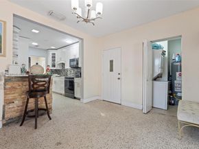 325 SE 9th Ave, Hialeah FL 33010