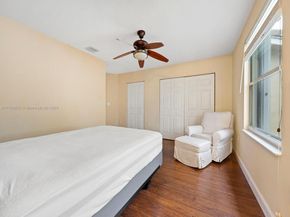 1104 NW 139th Ave, Pembroke Pines FL 33028