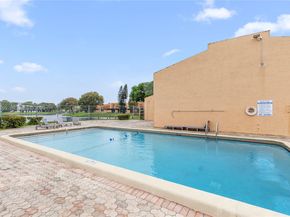 8920 Palm Tree Ln 8920, Pembroke Pines FL 33024