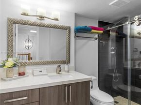 8920 Palm Tree Ln 8920, Pembroke Pines FL 33024