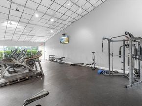 8920 Palm Tree Ln 8920, Pembroke Pines FL 33024