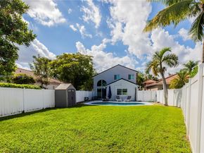 Undisclosed Address #A11899080, Weston FL 33331