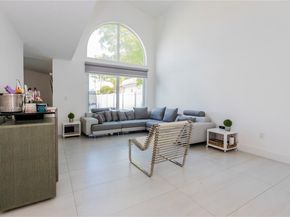 Undisclosed Address #A11899080, Weston FL 33331