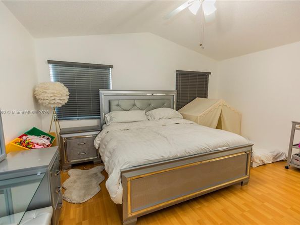 Undisclosed Address #A11899080, Weston FL 33331