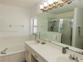 Undisclosed Address #A11899080, Weston FL 33331