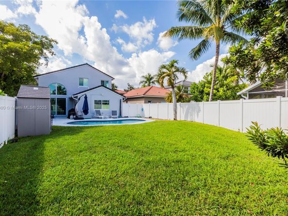 Undisclosed Address #A11899080, Weston FL 33331