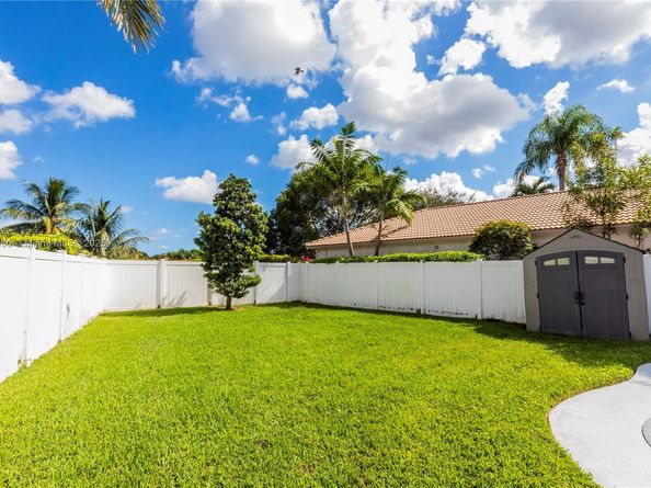 Undisclosed Address #A11899080, Weston FL 33331