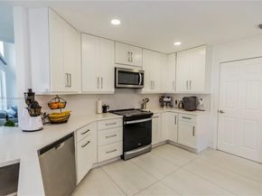Undisclosed Address #A11899080, Weston FL 33331
