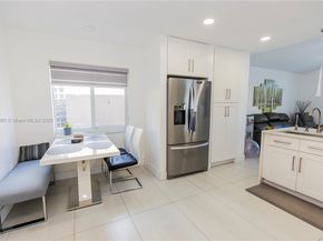 Undisclosed Address #A11899080, Weston FL 33331