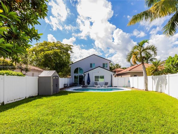 Undisclosed Address #A11899080, Weston FL 33331
