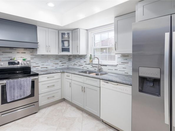 10263 Islander Dr, Boca Raton FL 33498