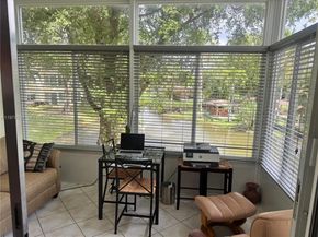 5121 W Oakland Park Blvd 204, Lauderdale Lakes FL 33313